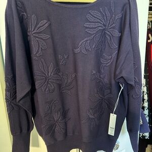 Chico’s purple top excellent condition